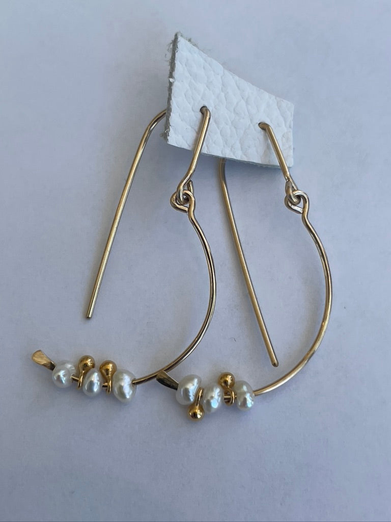 Balance Pearl Earring