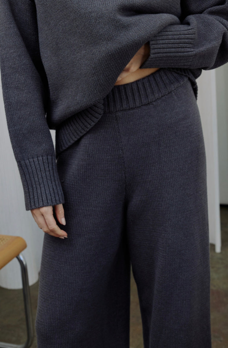 Heavy Sweater Knit Pants- Charcoal