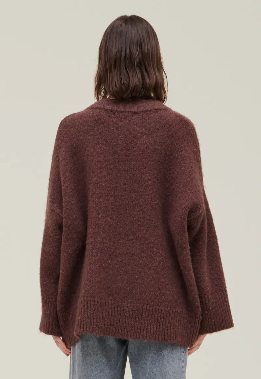 Easy V-neck Sweater- Vino