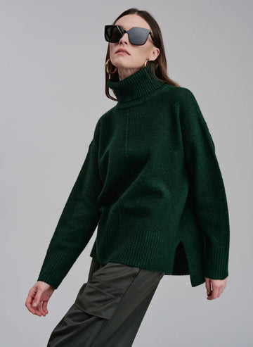 Cozy Turtleneck-Dark Green