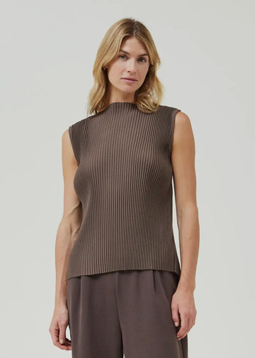 Pleated Top- Umber