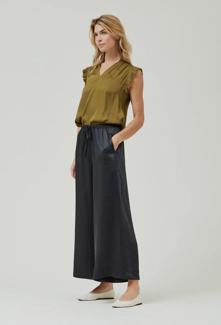 Wide Leg Satin Pants- Black